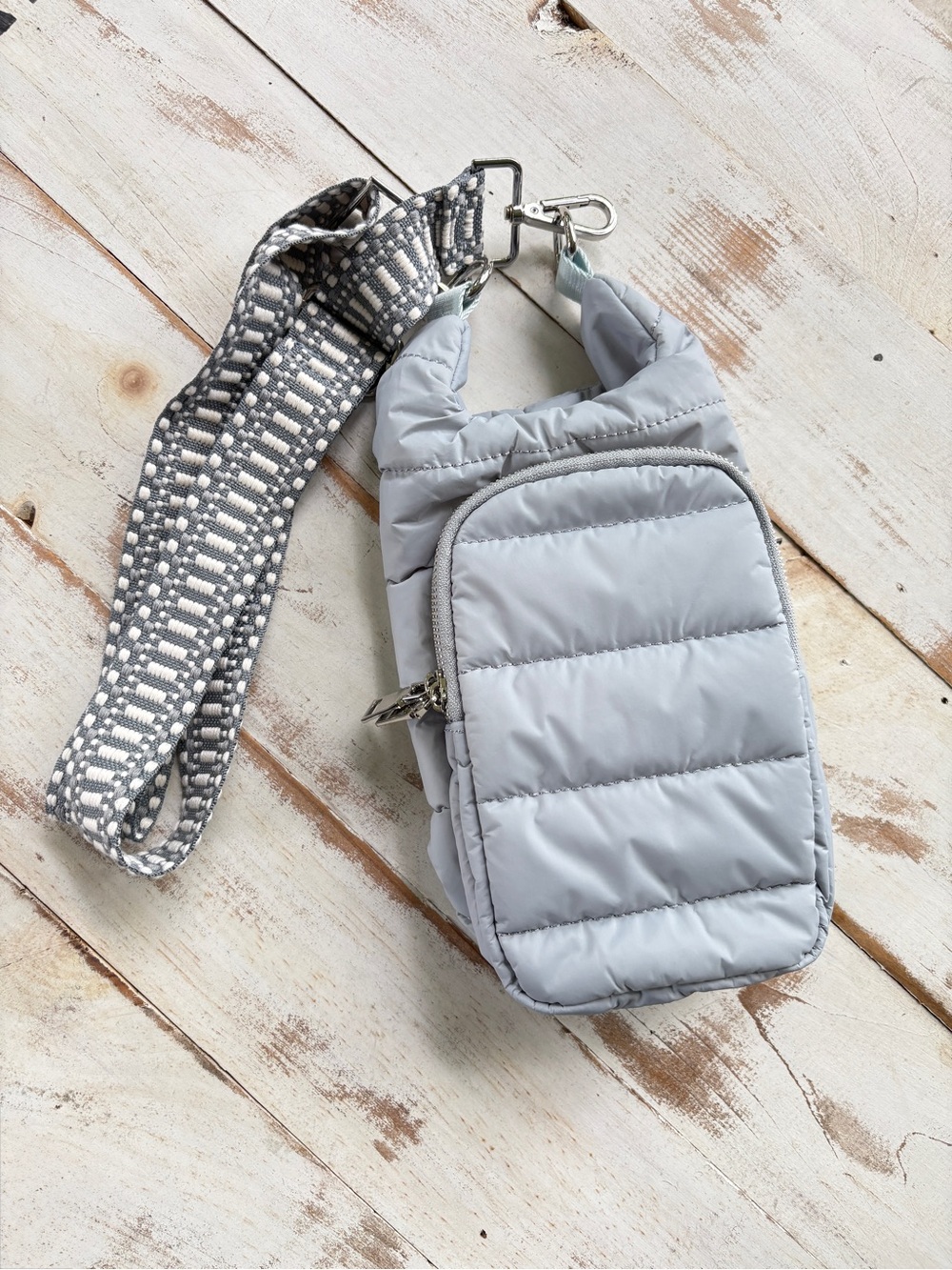 WanderFull water bottle bag crossbody purse quilted chic trendy travel gym NWOT